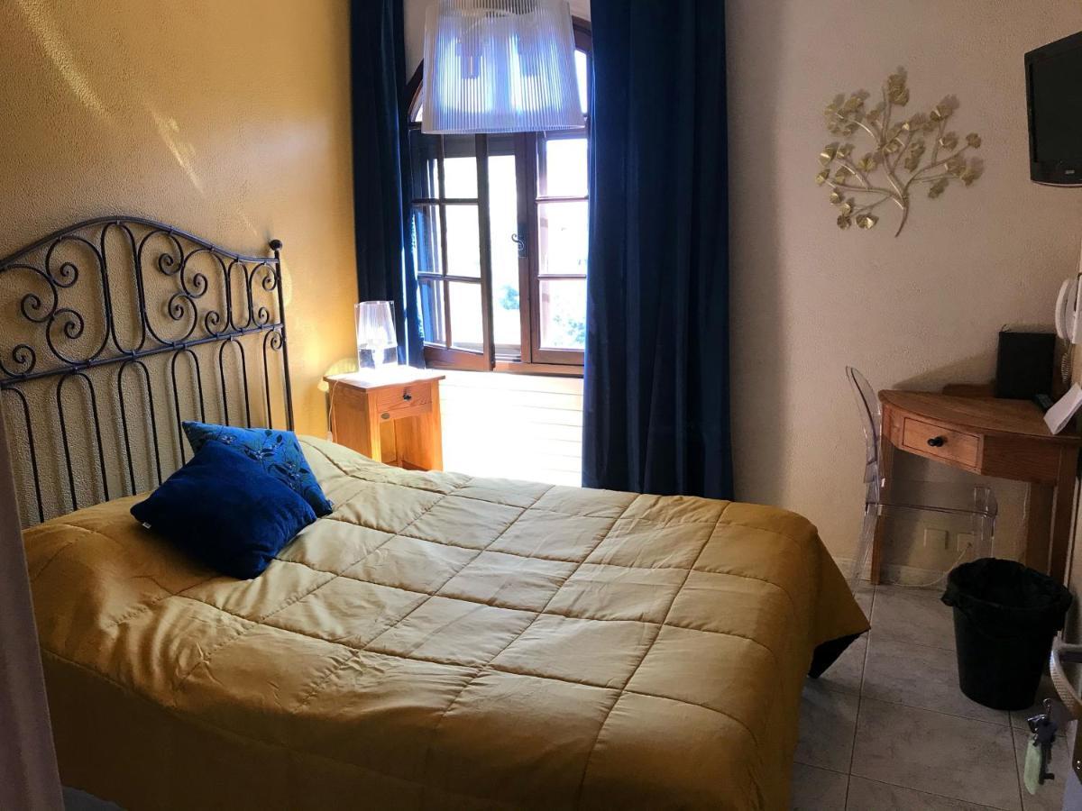 Logis Hotel Le Manoir & Lounge Apt Exterior foto