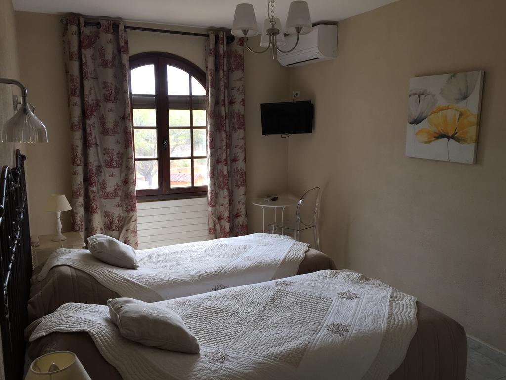 Logis Hotel Le Manoir & Lounge Apt Exterior foto