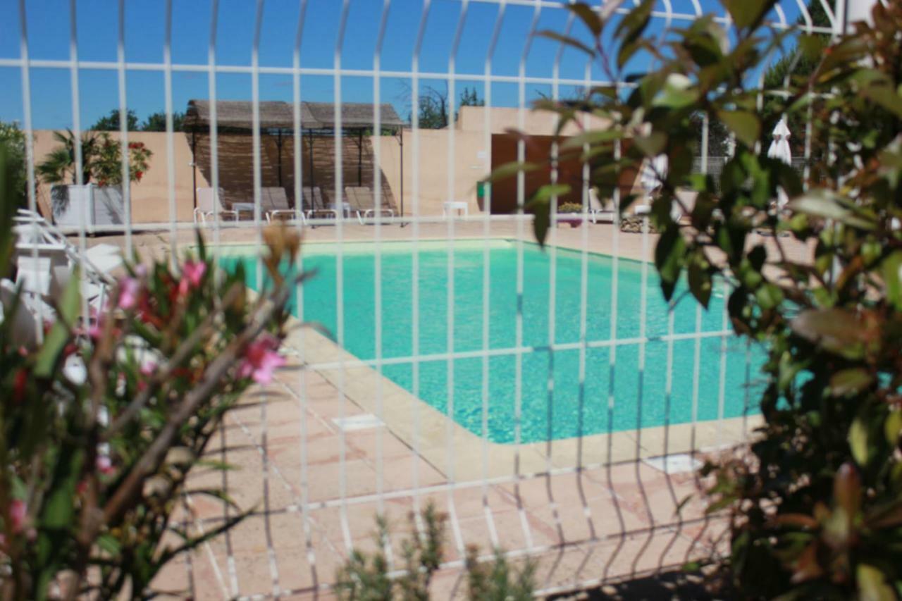 Logis Hotel Le Manoir & Lounge Apt Exterior foto